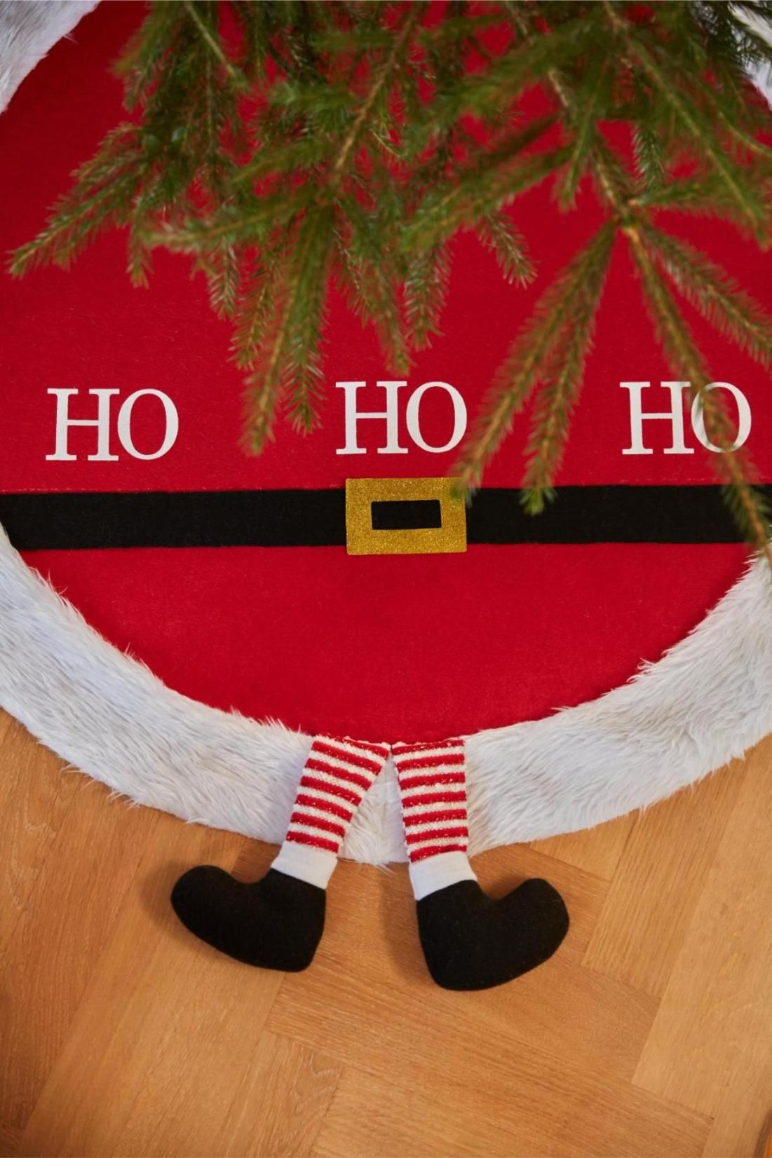 Noble House Santa Claus rund julgransmatta röd dia 90 cm