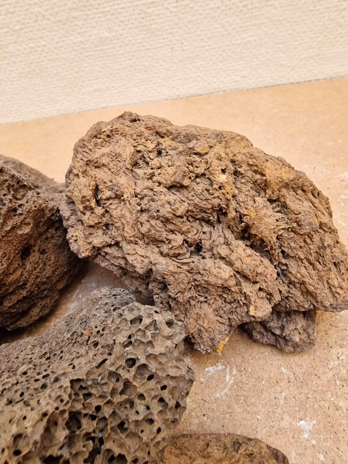 Brun Lavasten - Köp allt på bilden - 1,5 kg