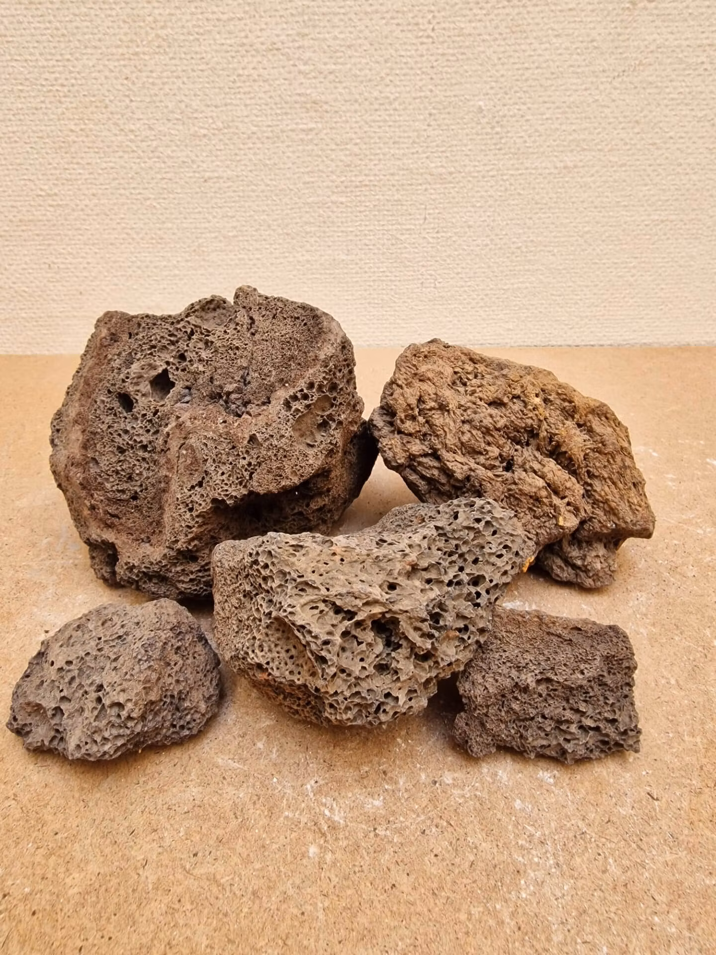 Brun Lavasten - Köp allt på bilden - 1,5 kg