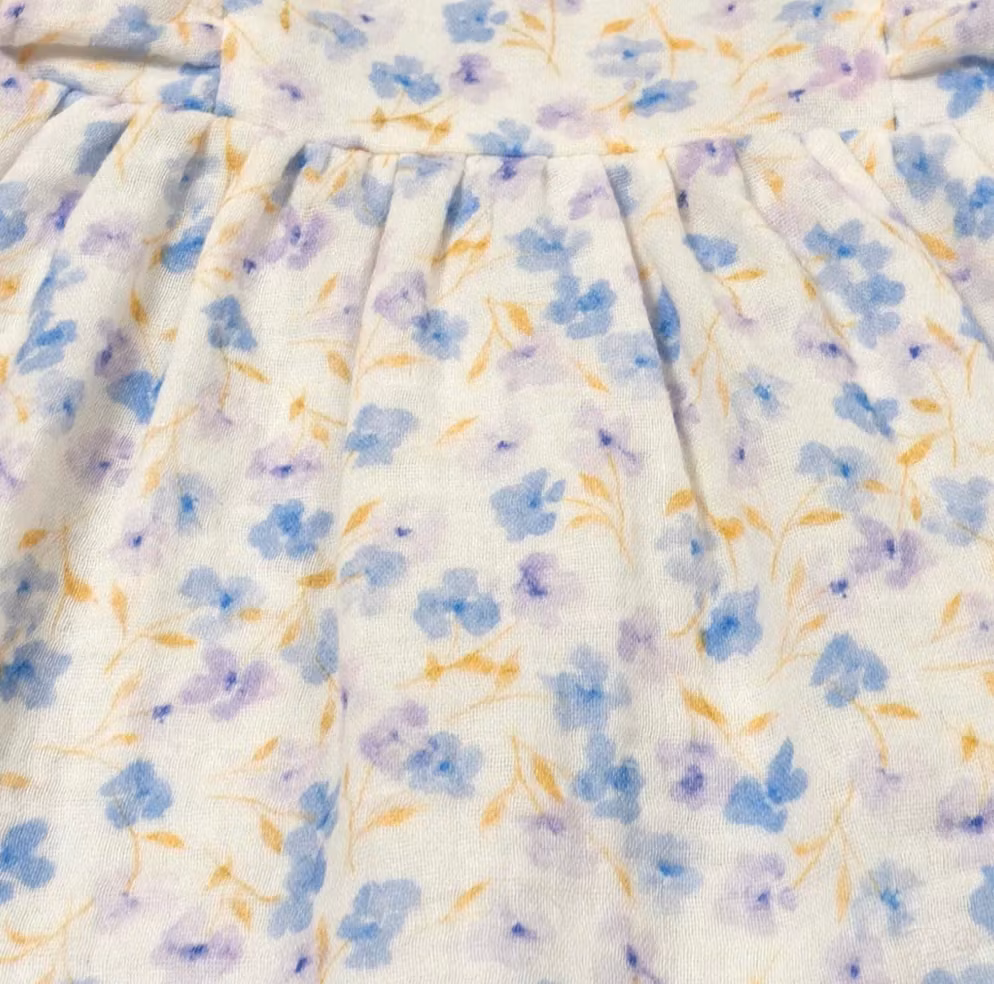 Babykjole musselin blå blomster