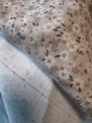 Musselin square små brune blomster