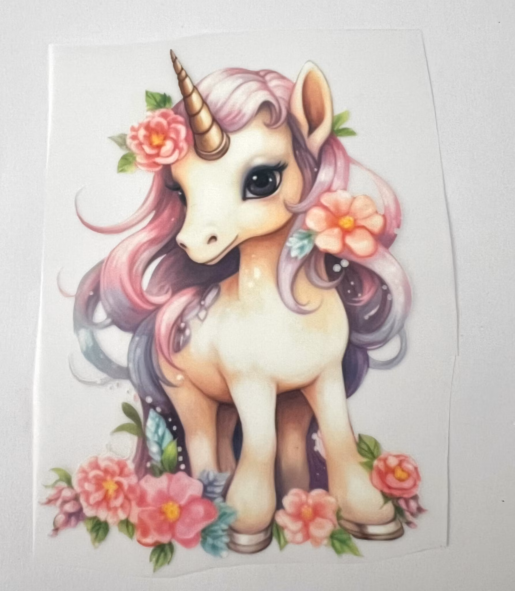 SM enhjørning i blomstereng