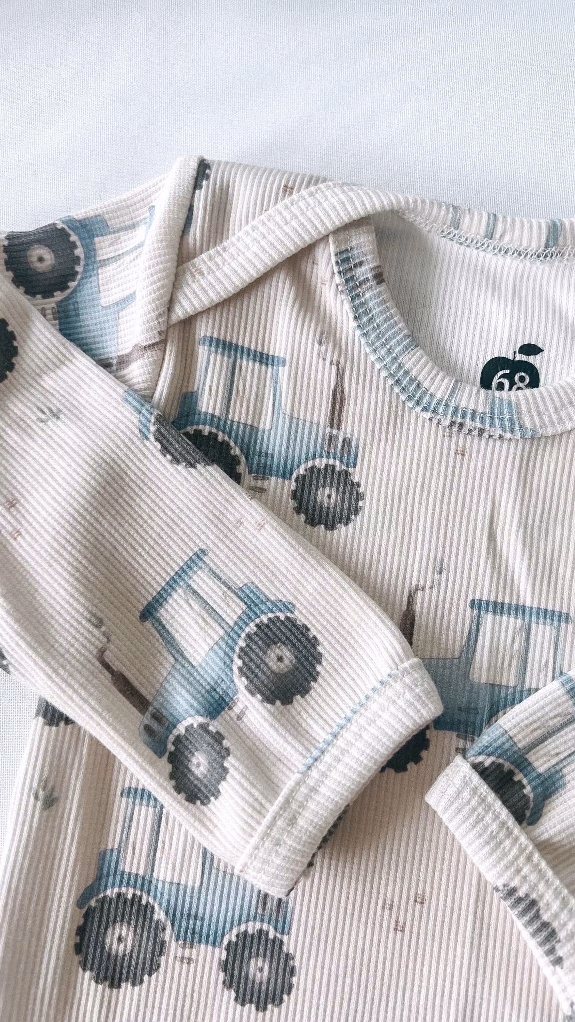 OD- Blue tractor beige