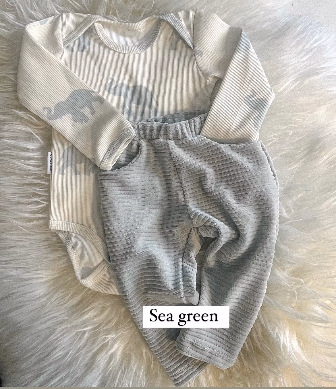 OD- Elephant silhouette blue beige