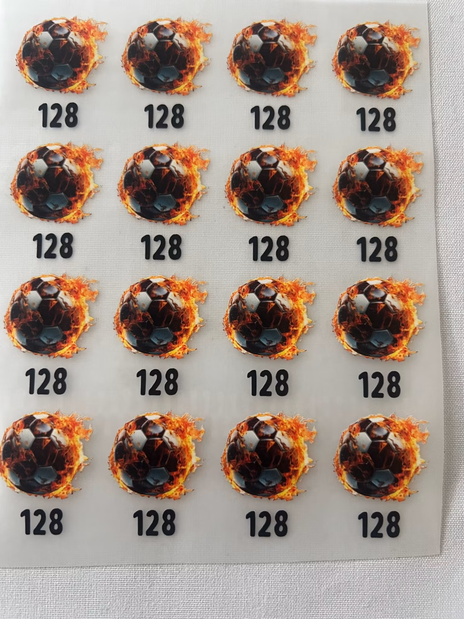 DTF størrelsesmerke brennende fotball