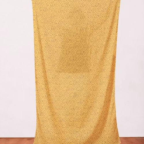 Quilters Cotton Wispy Vines Summer Sunshine