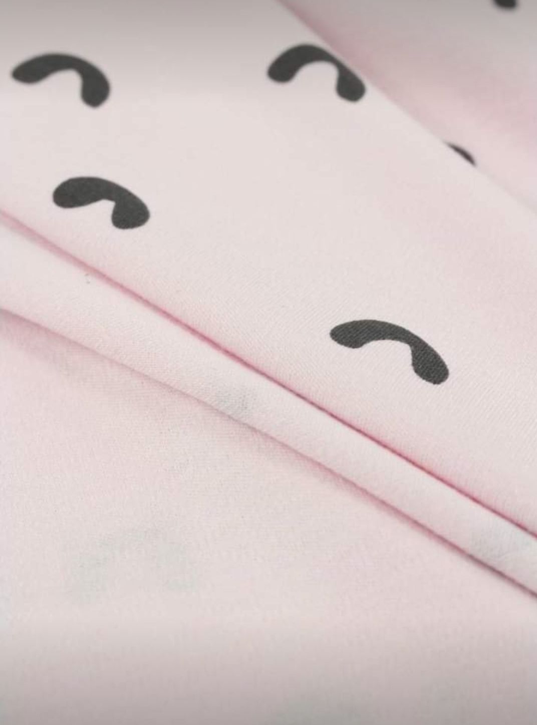 Svarta Bågar på Rosa Single Jersey  OUTLET 35cm