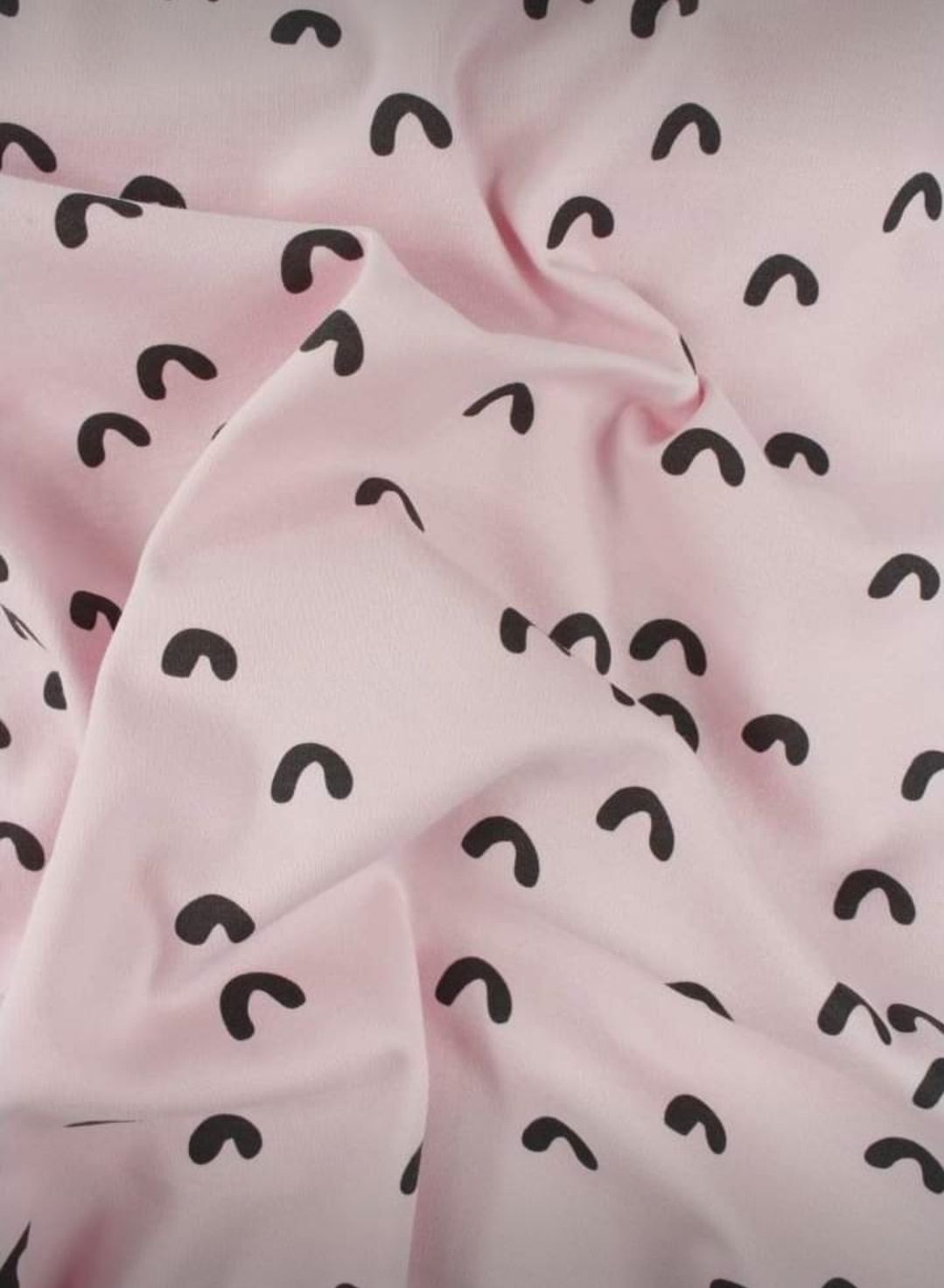 Svarta Bågar på Rosa Single Jersey  OUTLET 35cm