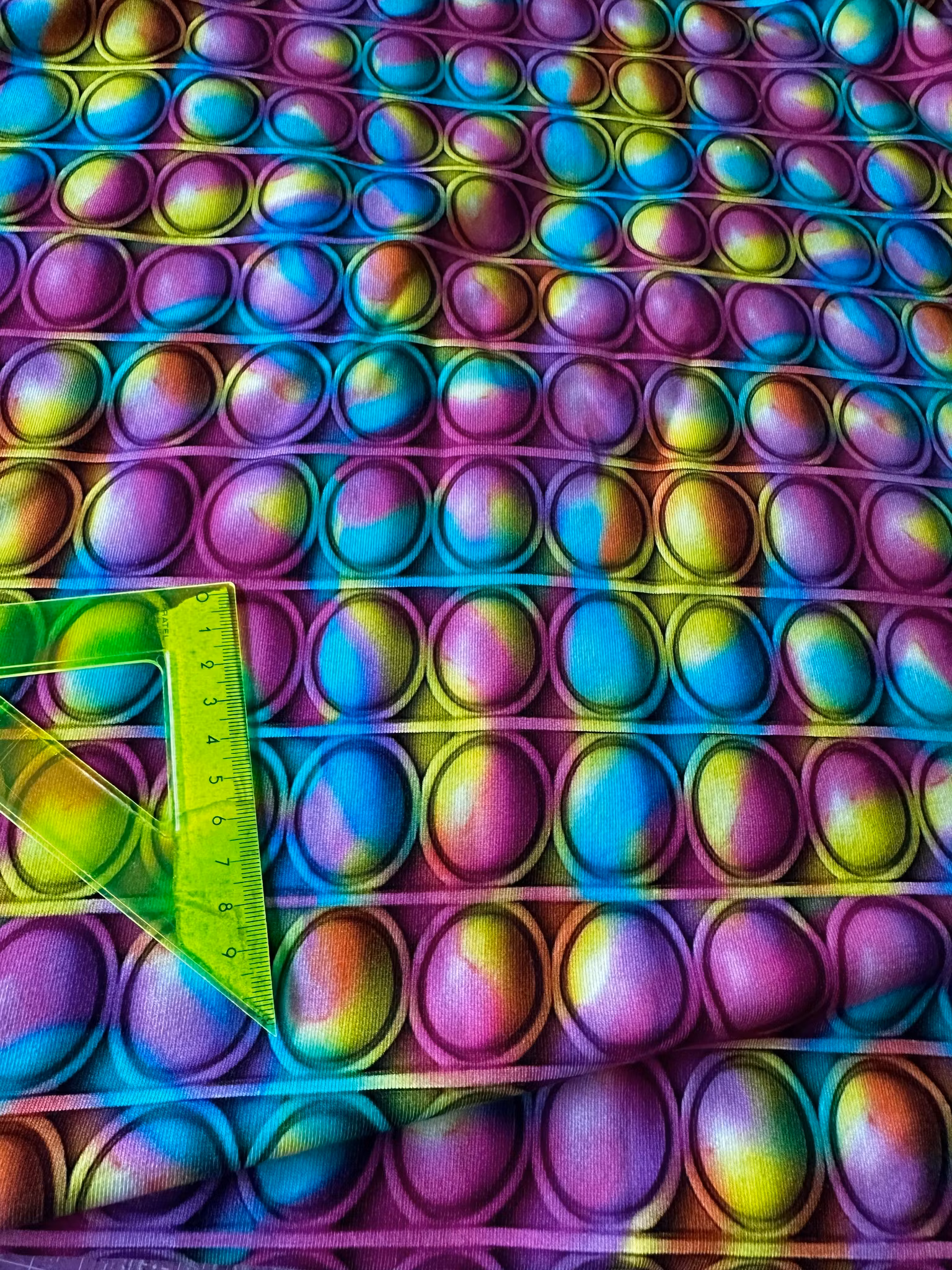 CE tyg från Facebook