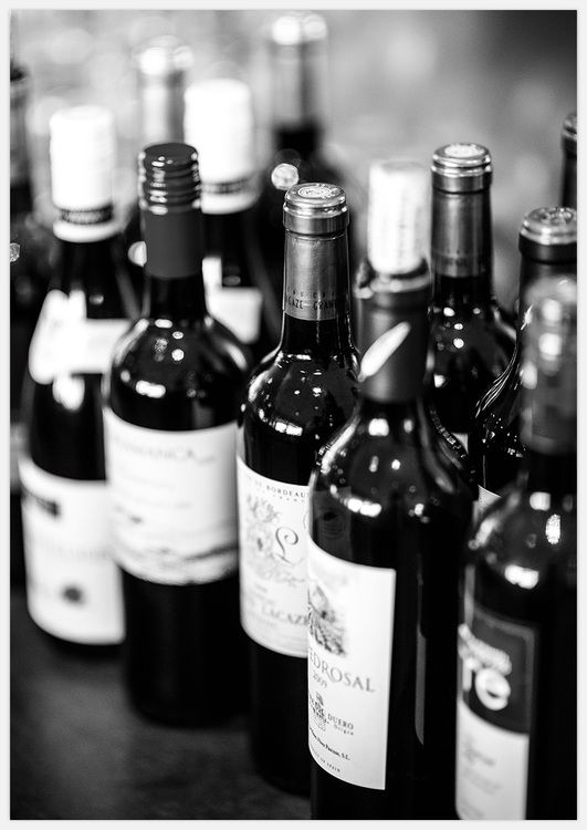 Wine in black & white