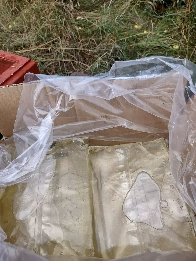 Apitotal, flytande foder med vitaminer och mineraler påse 2 kg,6 st/låda