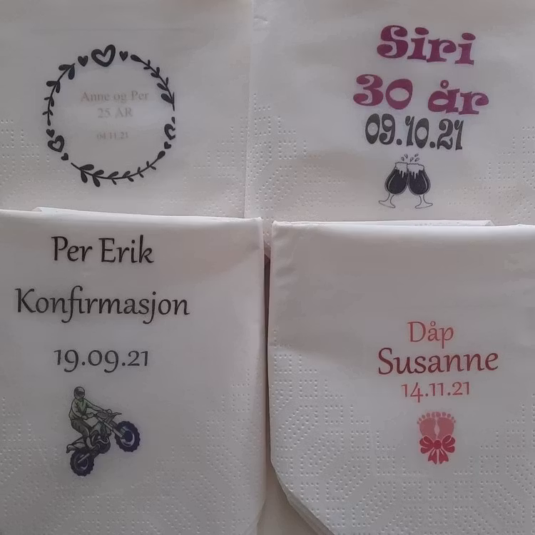 Hvite servietter med personlig trykk