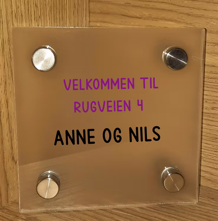 Dørskilt i akryl