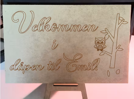 Gravert skilt, ca. A4 størrelse