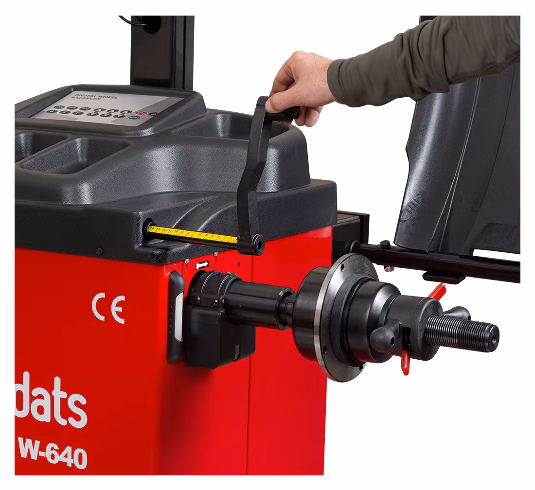 Balanseringsmaskin- REDATS W-640 Automatisk avläsning hjuldata!