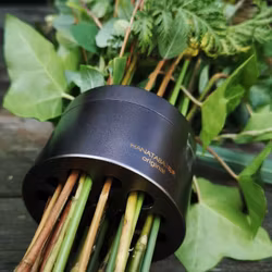 Hanataba pitch black