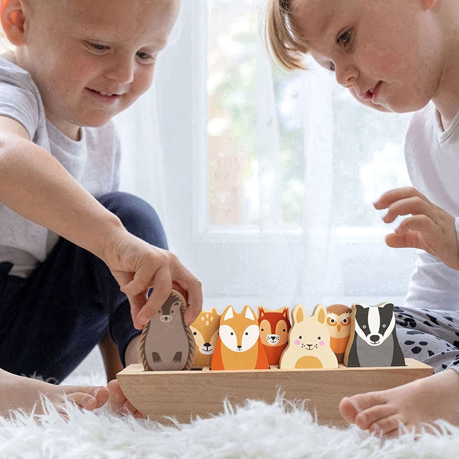 Rosa & Bo Doppresent stapelleksak kanin & träbåt