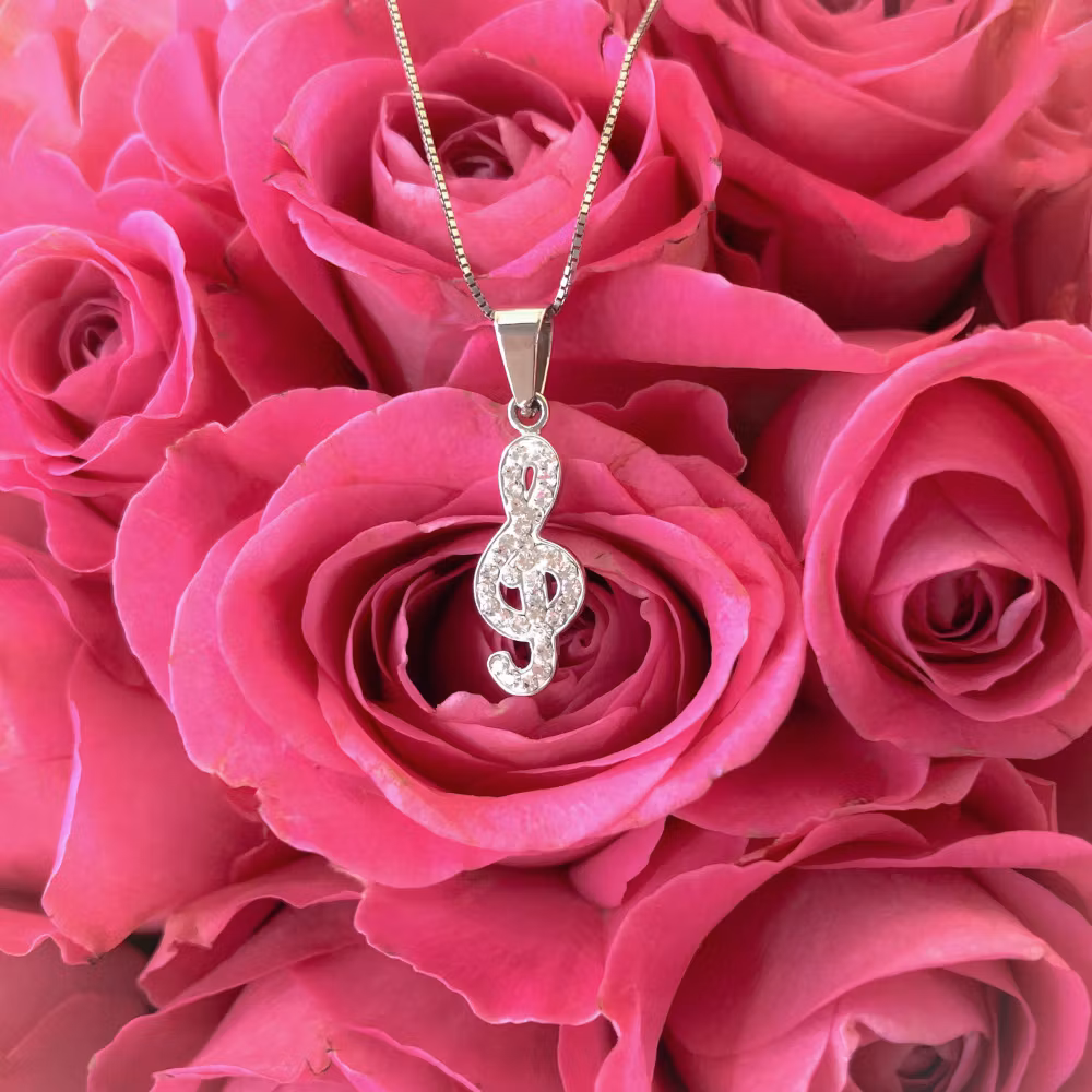 Silverhalsband från Sweethearts barnsmycken med fin presentförpackning
