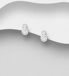 Silverörhängen studs - två runda glittrande Cubic Zirkonia