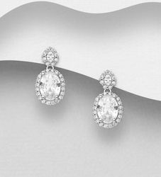 Silverörhängen - eleganta ovala glittrande cubic stenar