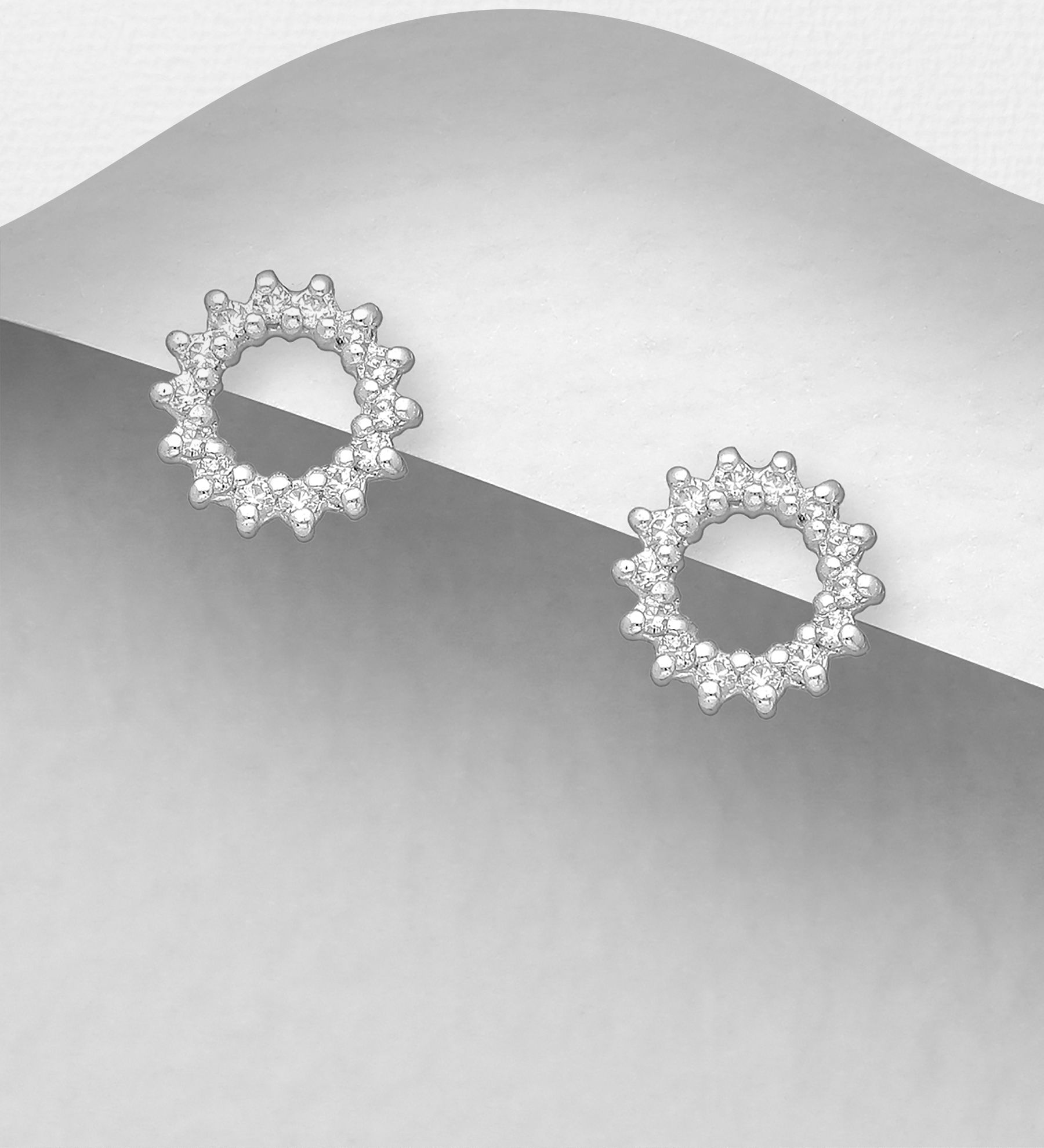 Silverörhängen Runda örhängen med ring av cubic zirkonia stenar - Snygga & fina örhängen, studs i äkta sterling silver