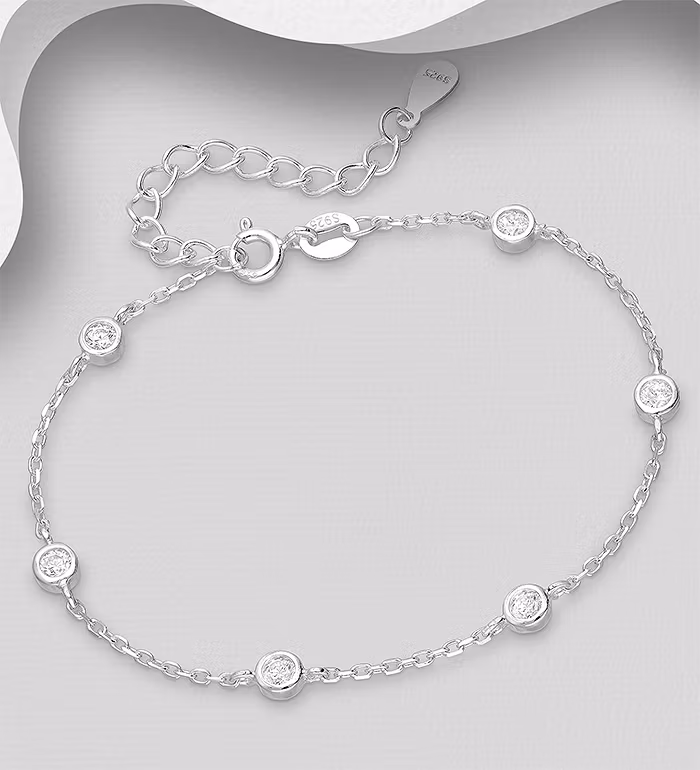 Silverarmband med fem runda, glittrande cubic zirkonia stenar - elegant armband till tjej/ dam i snygg design & äkta 925 sterling silver