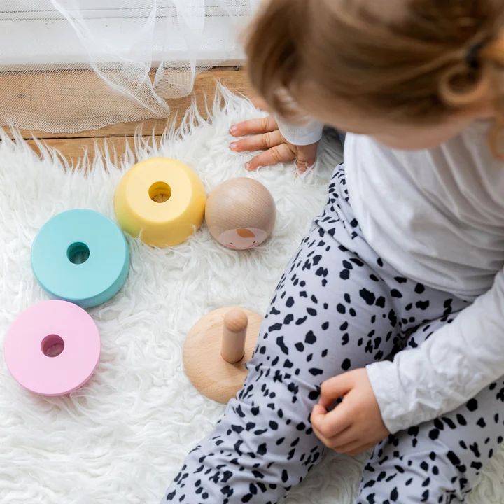 Rosa & Bo Doppresent träleksak - söt stapelleksak
