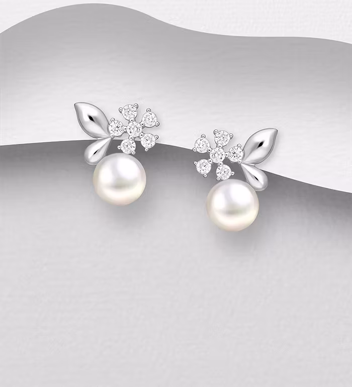 Silverörhängen - elegant design med sötvattenpärlor & glittrande zirkonia