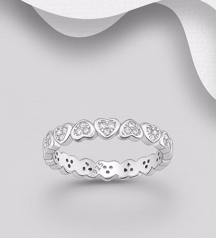 Silverring med Hjärtan av glittrande Cubic Zirkonia