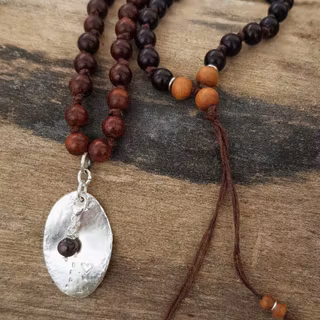 Mala halsband Grounded mörk sandelträ