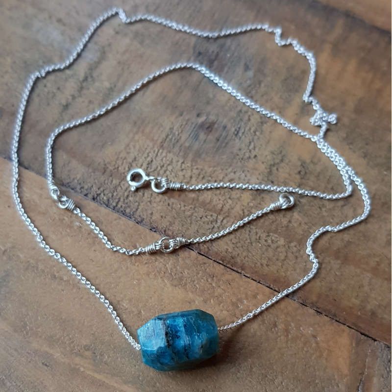 Silverhalsband Spirit Stone Apatit