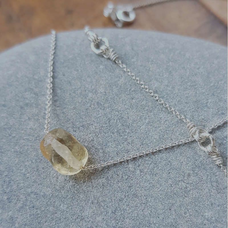 Silverhalsband Tiny pebbles Citrin