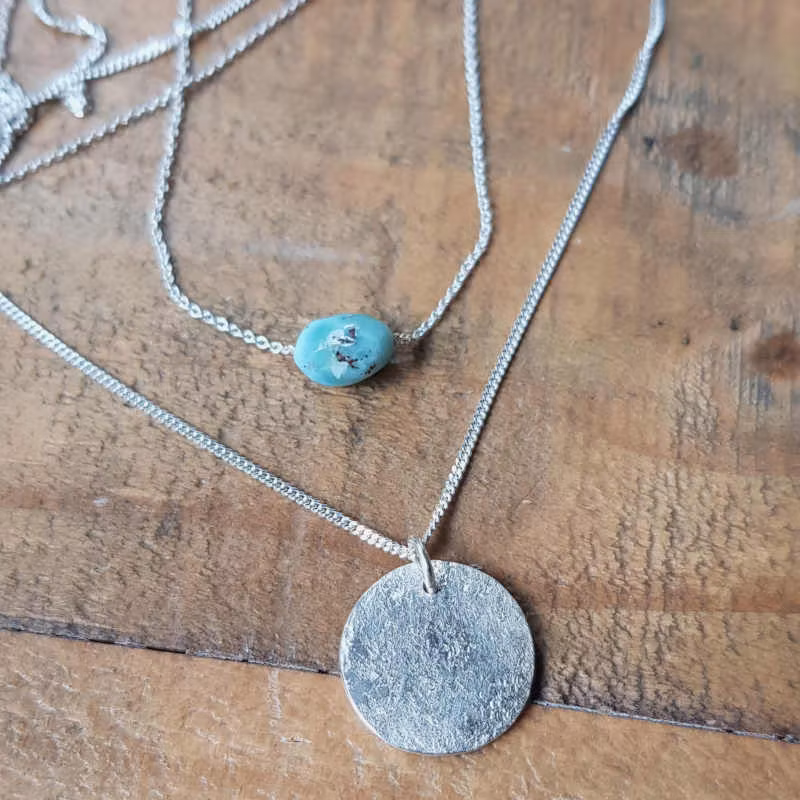 Silverhalsband Seaside Lullaby  long, detaljbild