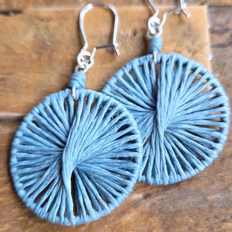 Örhänge Tvinna Ljusblå