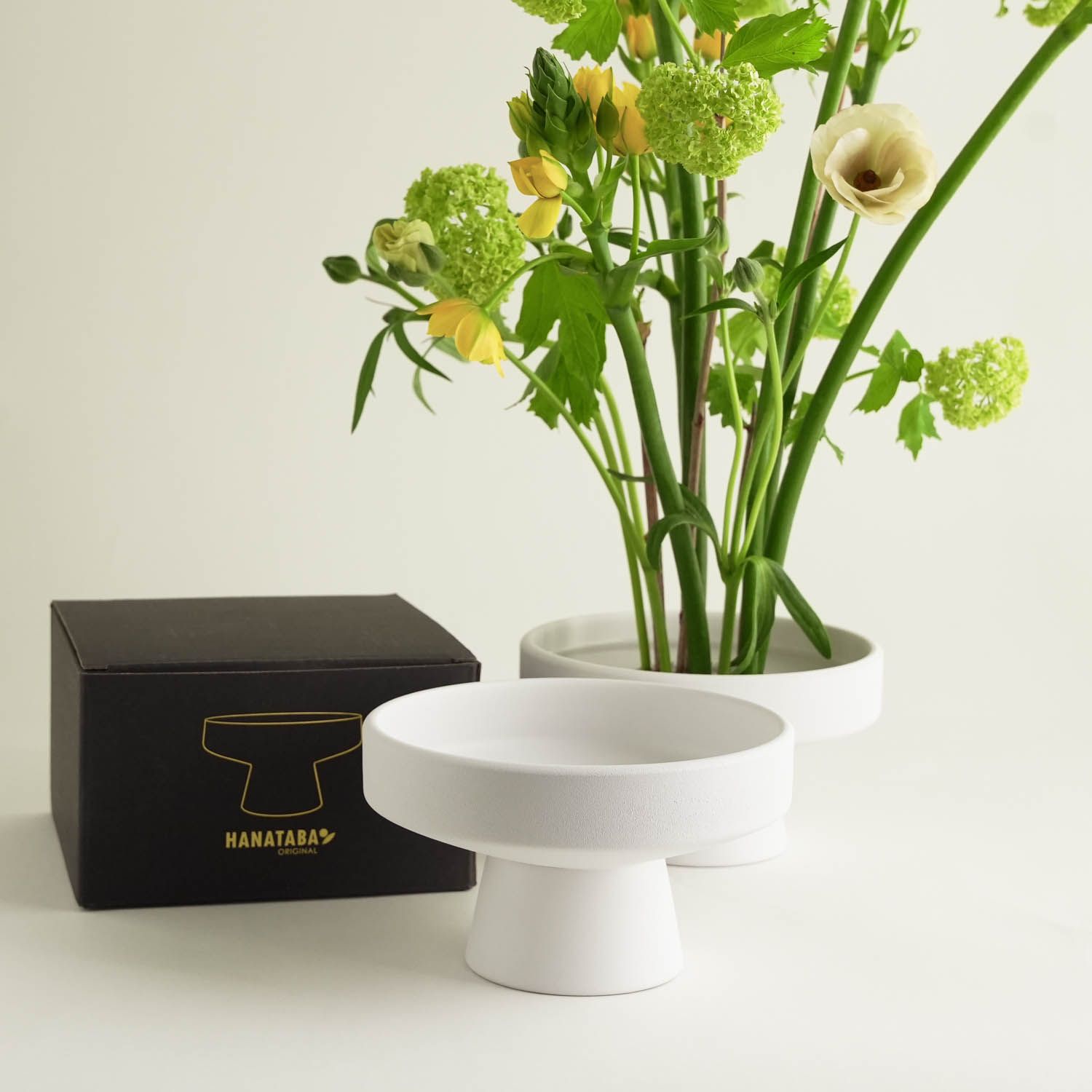 Keramikfat för Ikebana - Vit