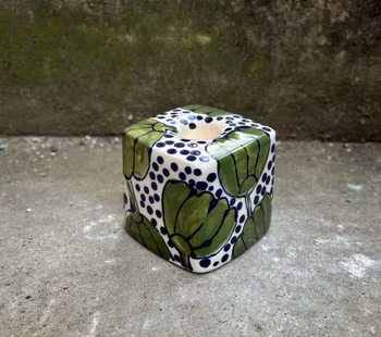 Ljusstake grön blomma