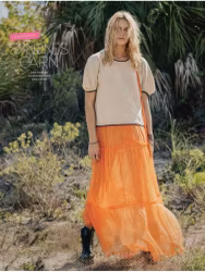 2305 Sommer dame