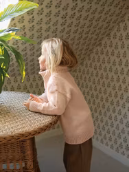 2501 Mykt til barn / Nr. 8b  Matthew Sweater