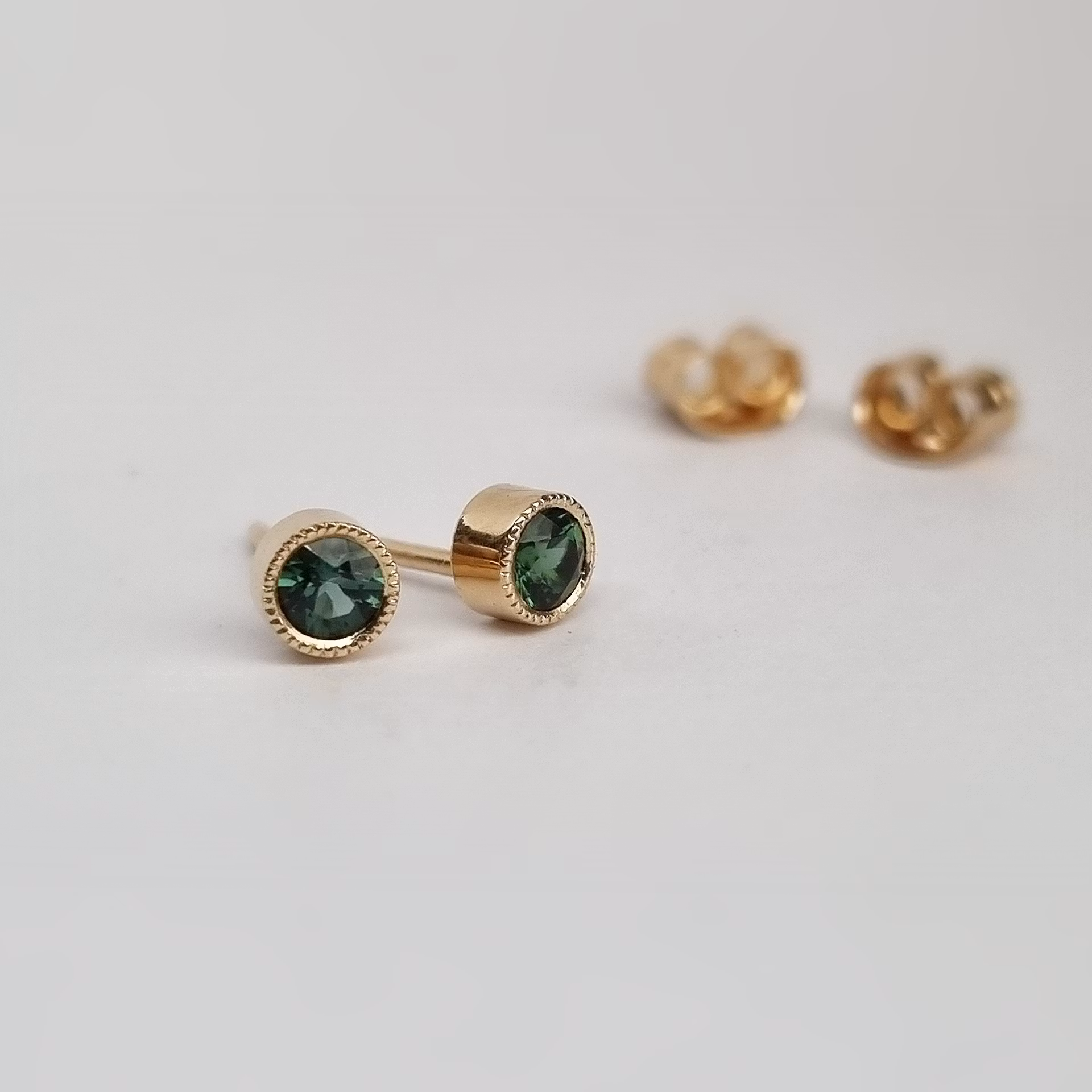 Tealgröna Turmaliner - 18K örhängen Fairtrade