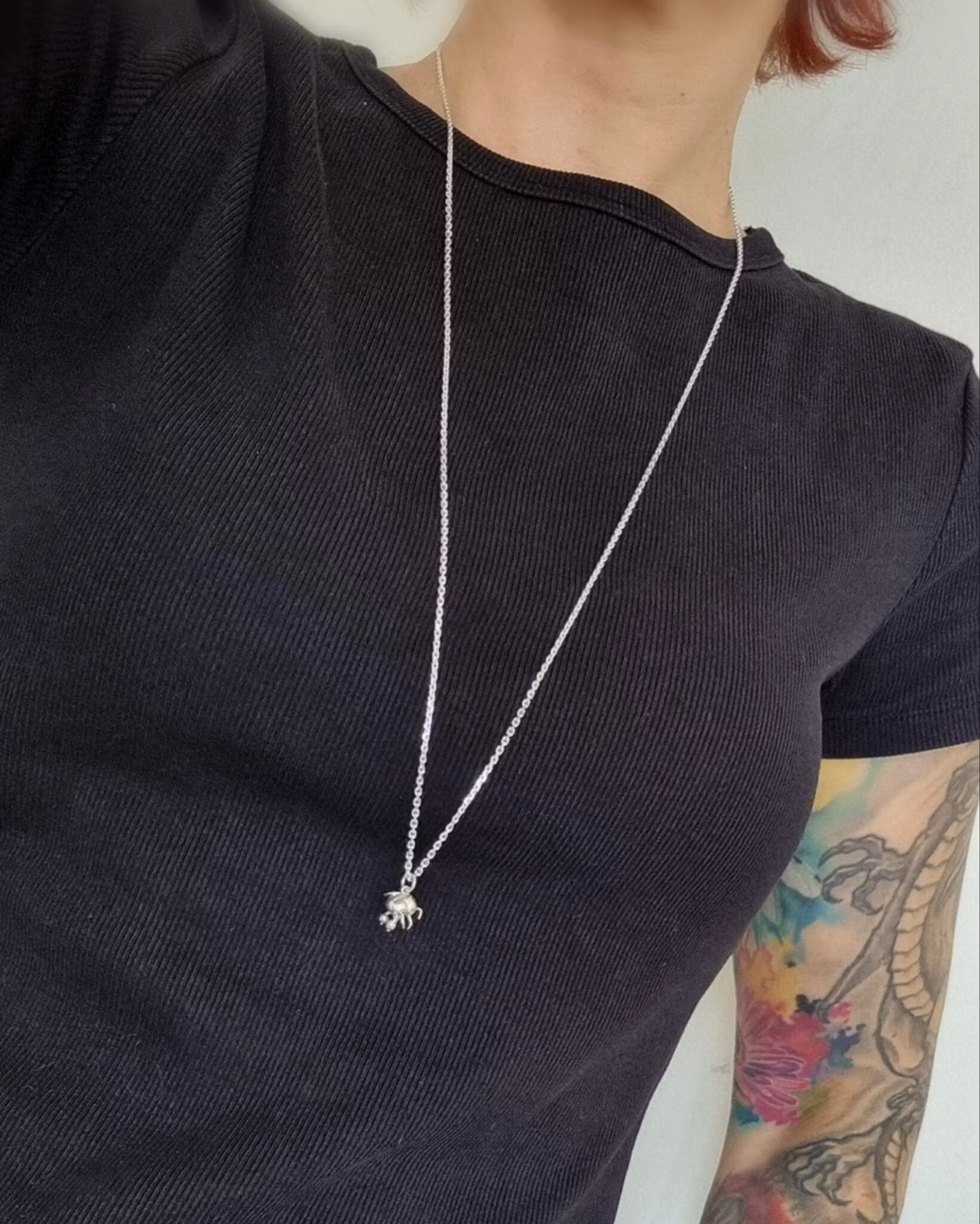 Humla - hängsmycke i 925 silver