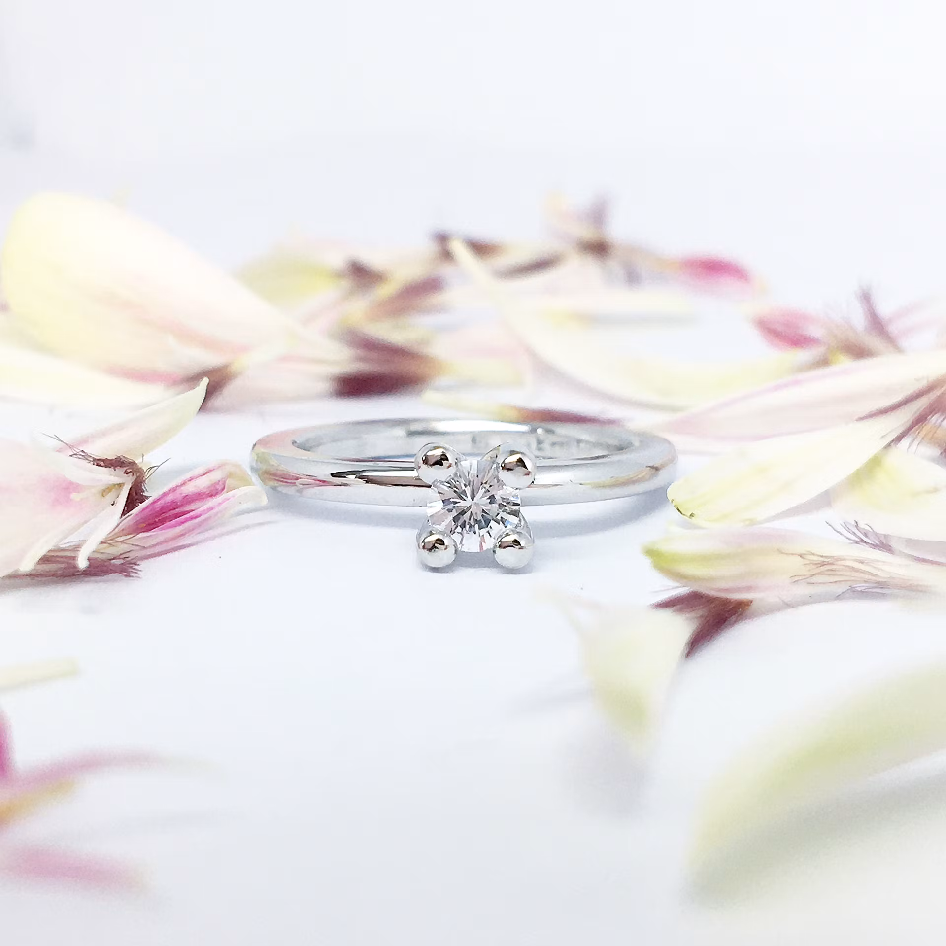 Precious Four - 0,10 ct solitär