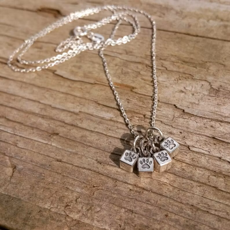 Lovepaws Tiny Paw - minihänge i silver