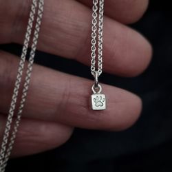 Lovepaws Tiny Paw - minihänge i silver