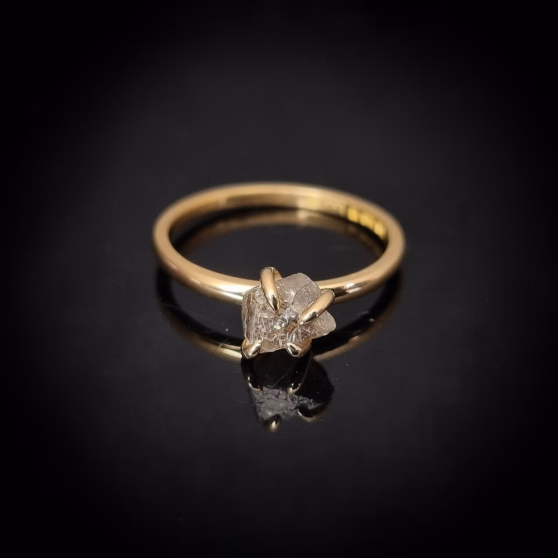Solitär med rådiamant 1.34 ct