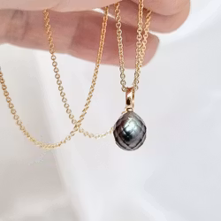 Drakägg - Tahitipärla med facetter