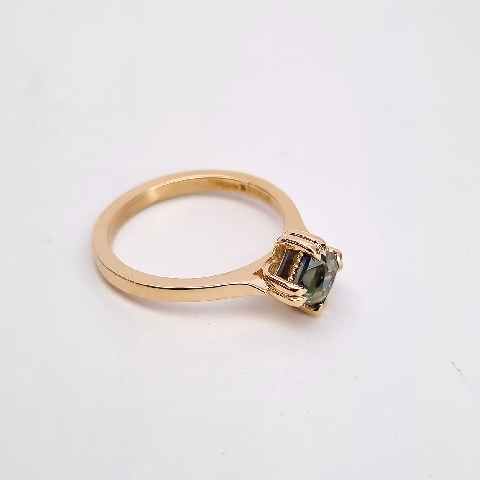 Mermaid - Solitär med Tealsafir 1,15 ct