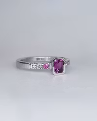 Snow Fairy -Safirring i 18K vitguld