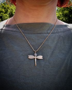 Trollslända med coffeediamant 0,17ct- 18K guld & briljanthänge