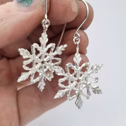 Snöflingor - stora silverörhängen