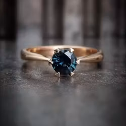 Princess Teal - Safirring i 18K
